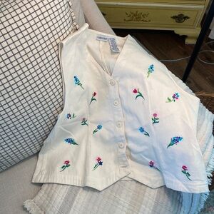 Vintage cottage Floral Vest/ Cabin creek